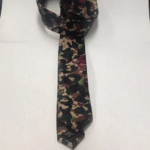 Skinny tie
